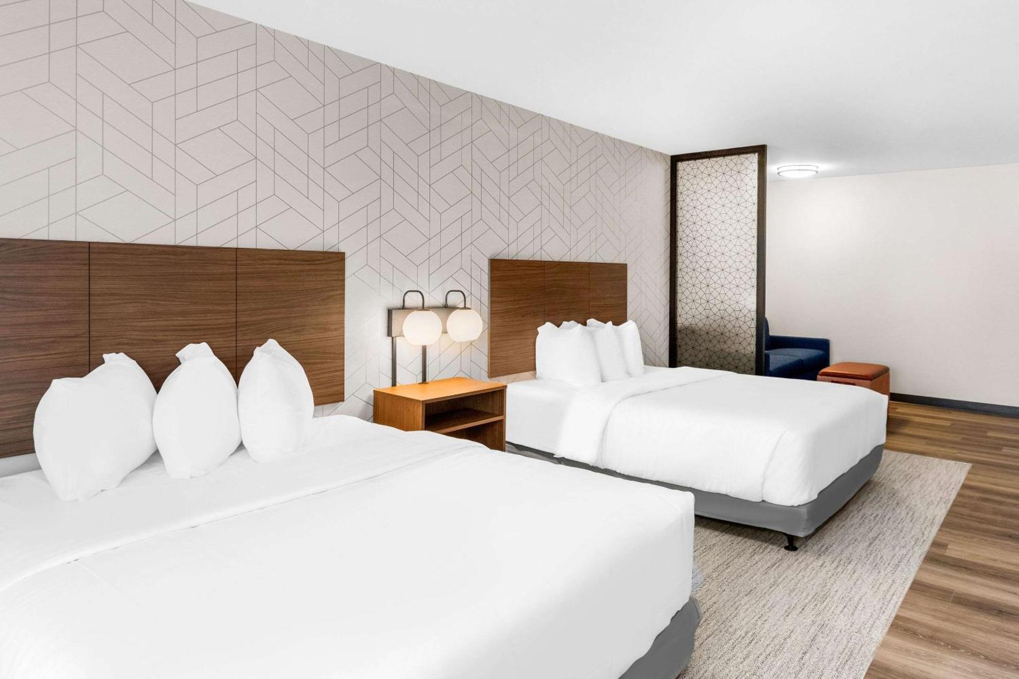 Everhome Suites Lexington - Horse Park Extérieur photo