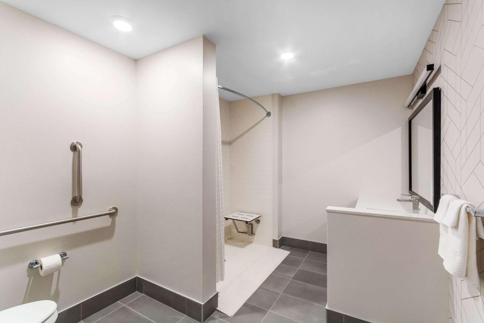 Everhome Suites Lexington - Horse Park Extérieur photo